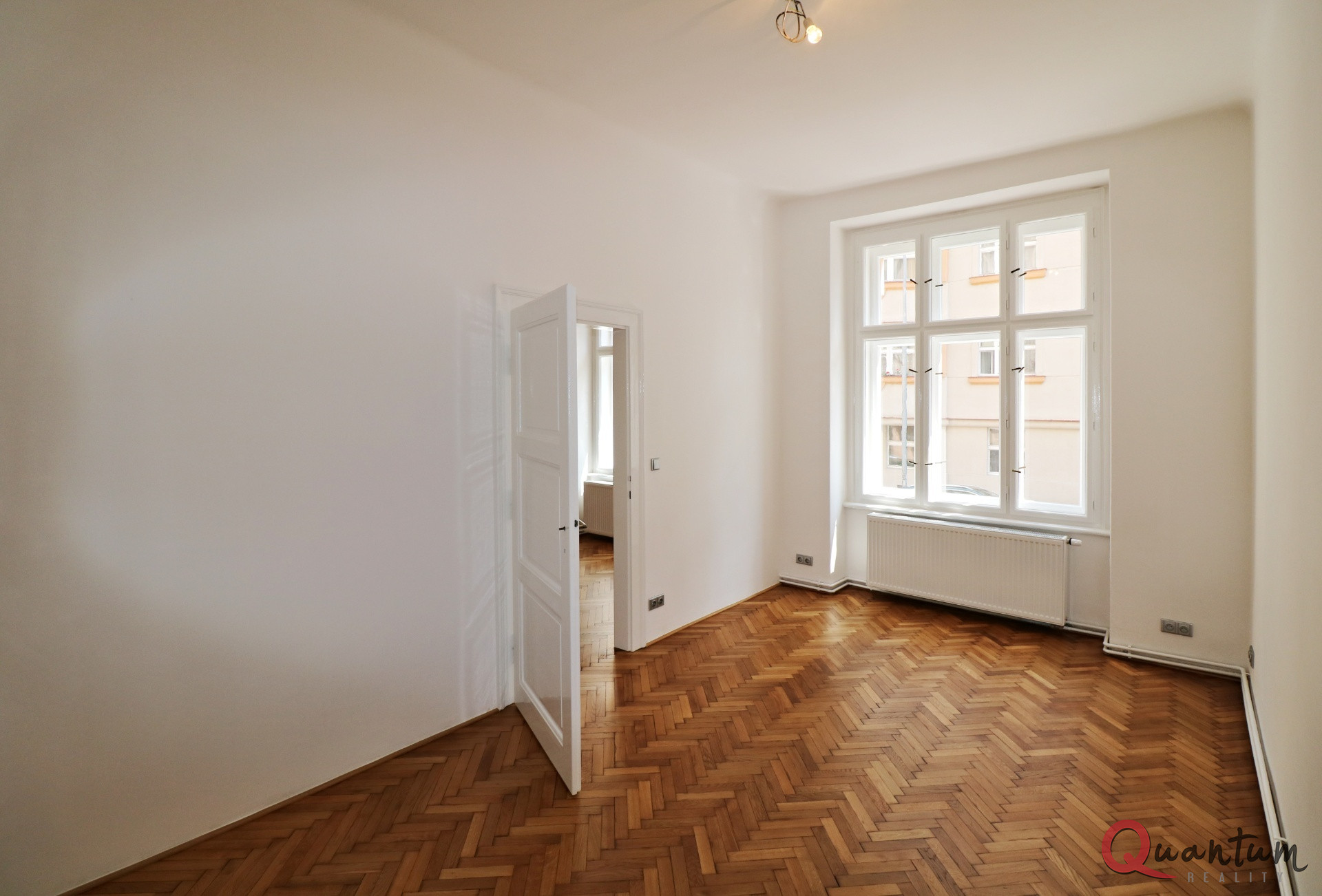 REZERVACE: Pronájem bytu 2+1, 72 m², krásná společná zahrada, sklep, Praha 6 – De…