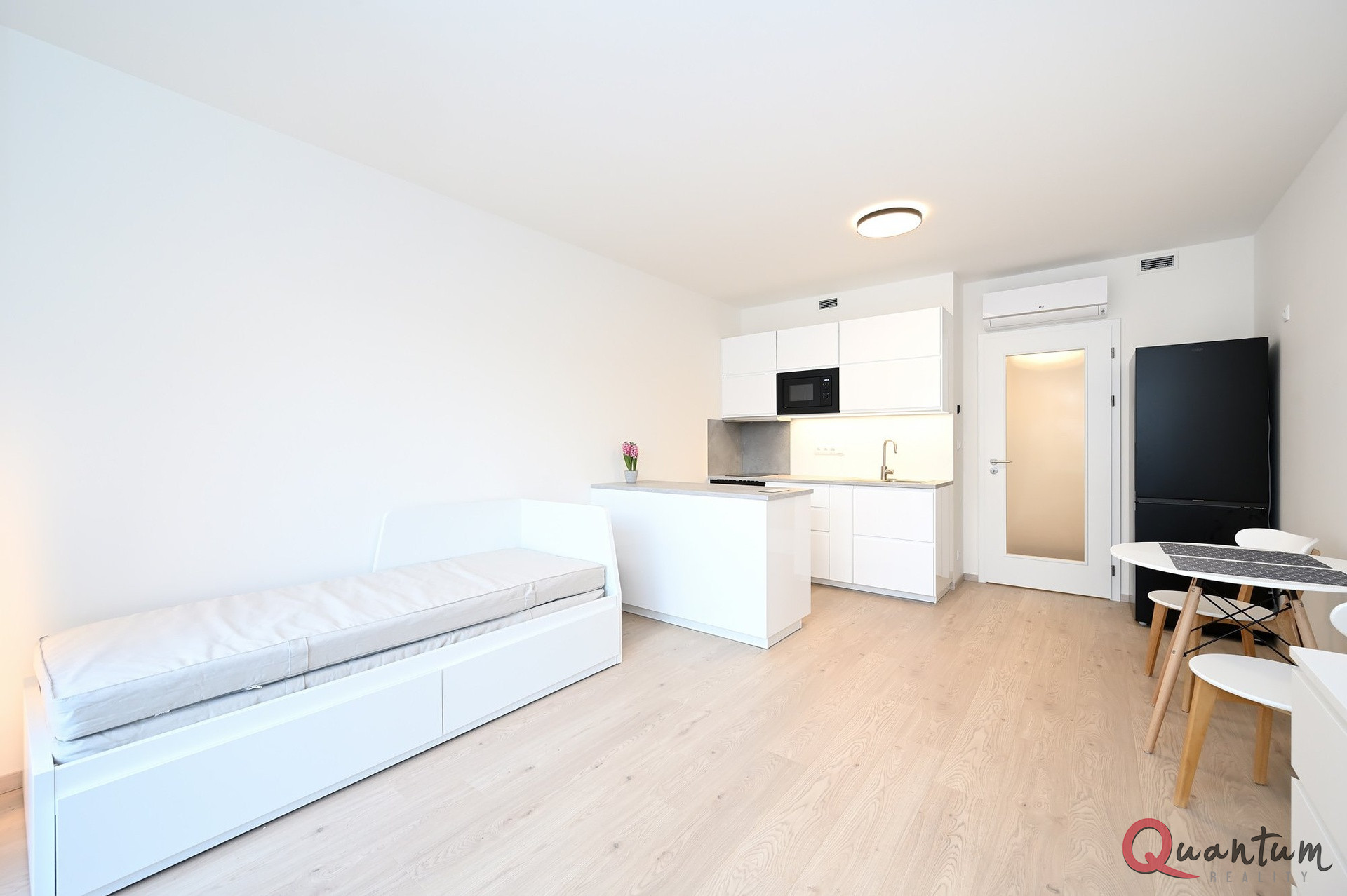 Pronájem nového bytu 1+kk, 33m2/B, Poděbradská, Praha 9 – Hloubětín
