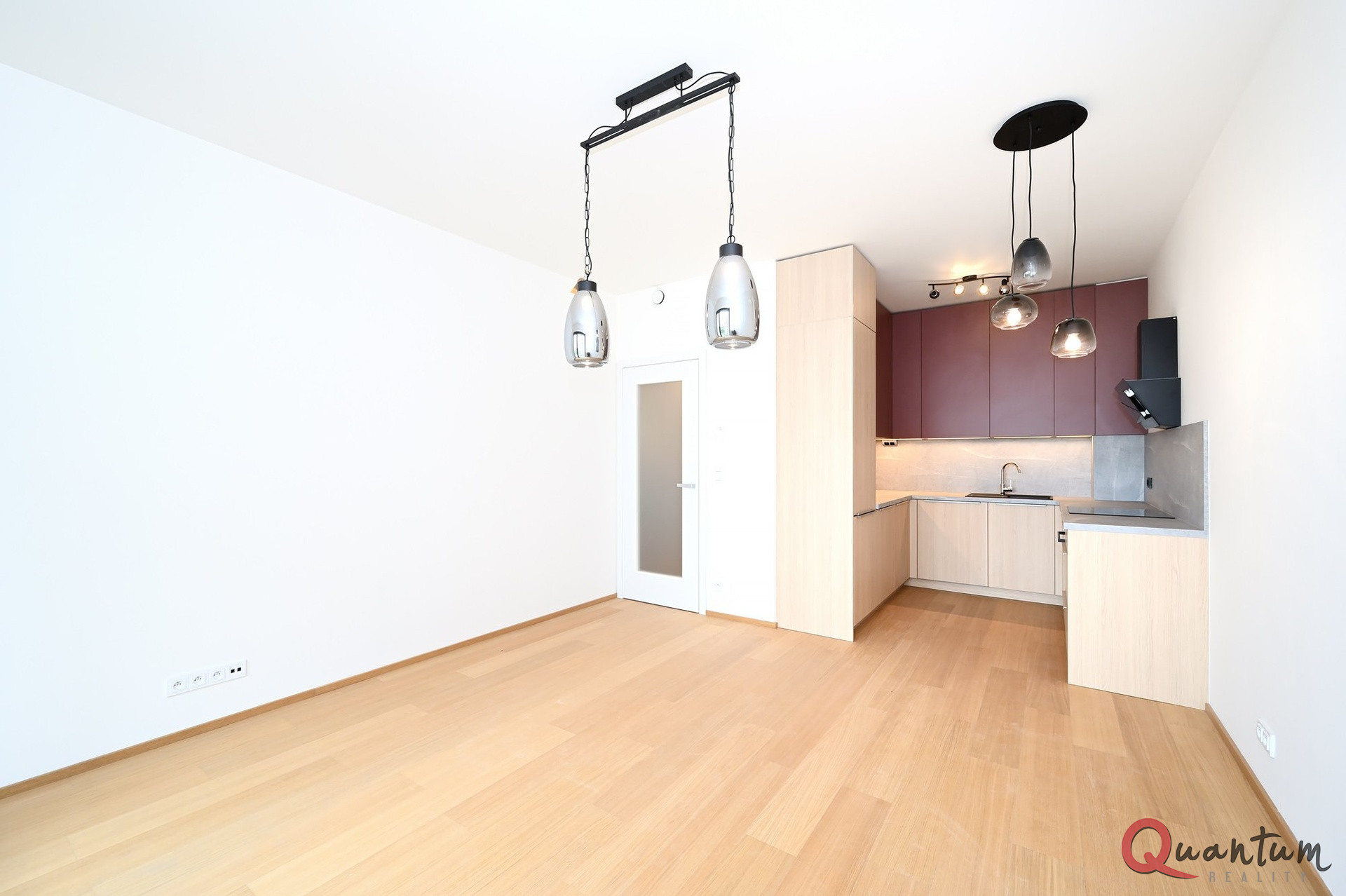 Prostorný moderní byt 2+kk v rezidenci Zelené město Heights
