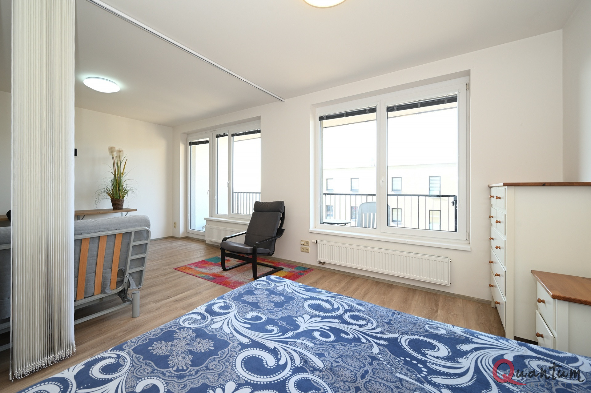 Exkluzivně: Pronájem zařízeného bytu 1+kk/B, celkem 60 m², parkování, Praha 5 – S&hellip;
