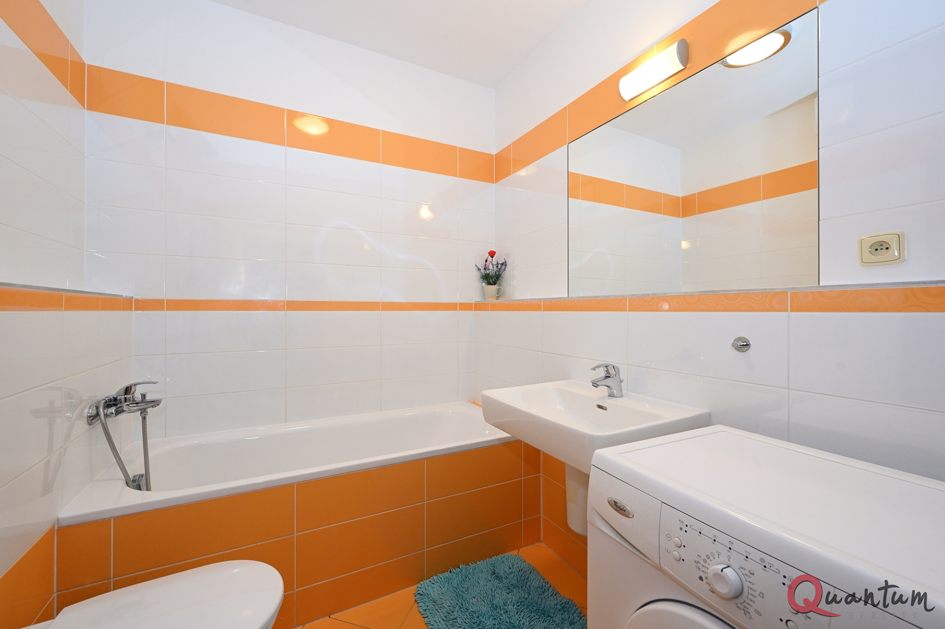 Exkluzivně: Pronájem zařízeného bytu 1+kk/B, celkem 60 m², parkování, Praha 5 – S&hellip;