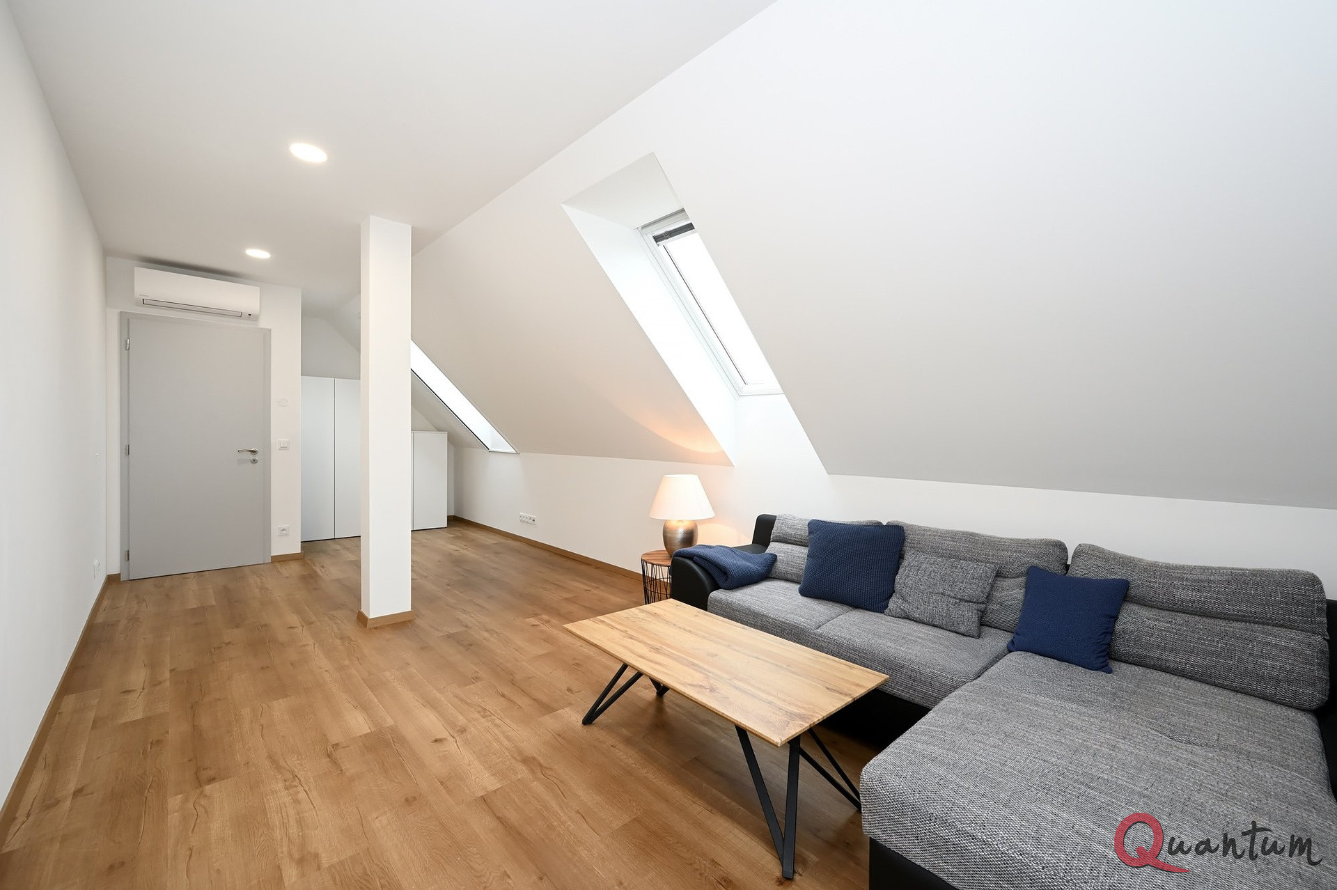 Pronájem kanceláře v novostavbě 89 m², Za Knotkem, Praha 5 – Holyně