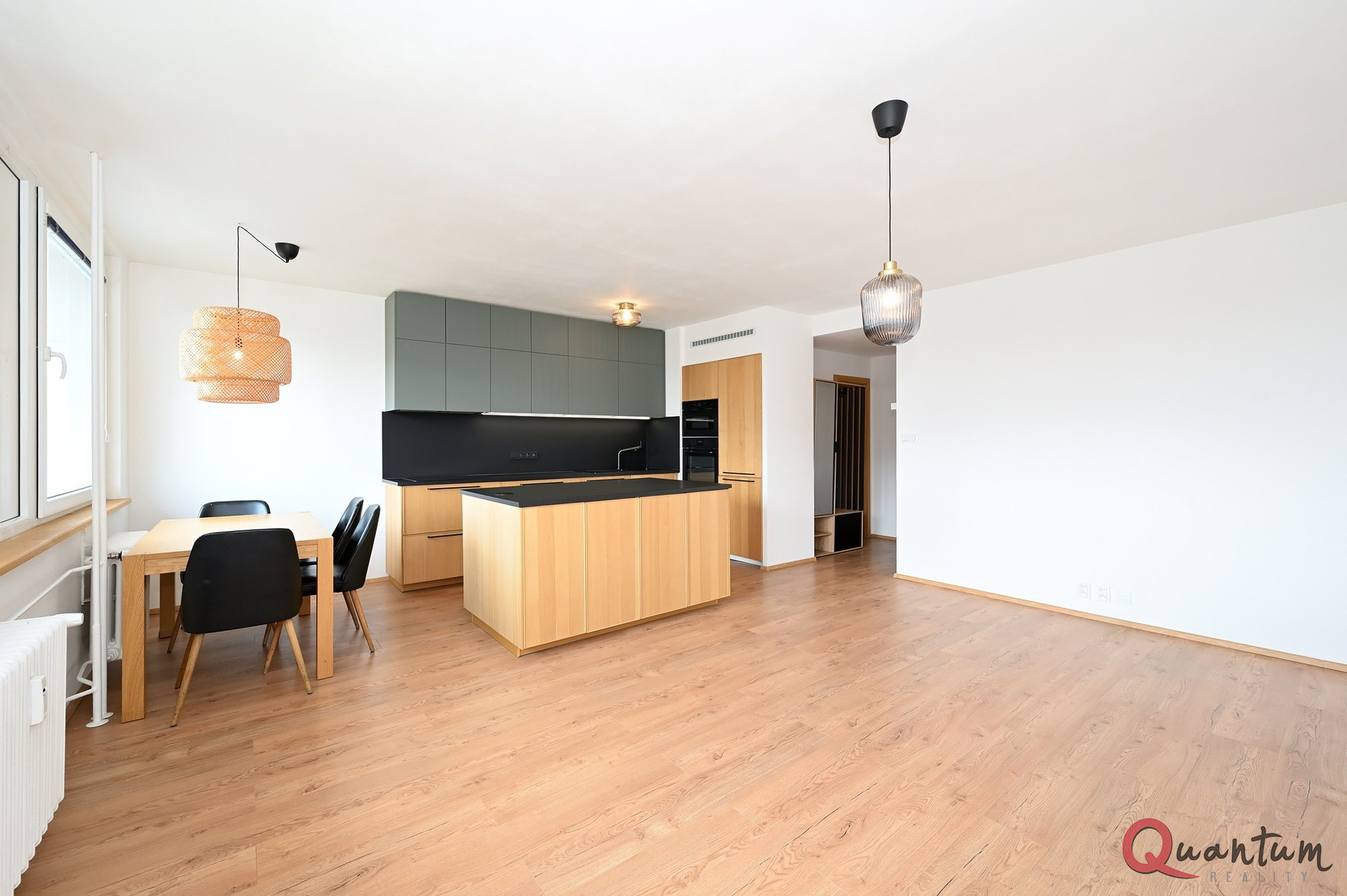 Exkluzivně: Pronájem bytu 3+kk, Květinková, Praha 3 – Žižkov