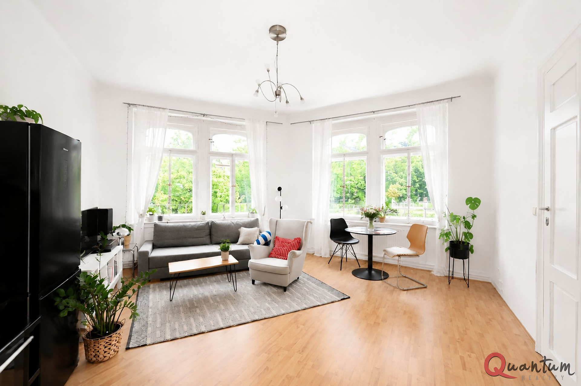 Exkluzivně: Pronájem světlého, prostorného bytu 2+kk/B, 54 m², Praha 10 – Vršovice