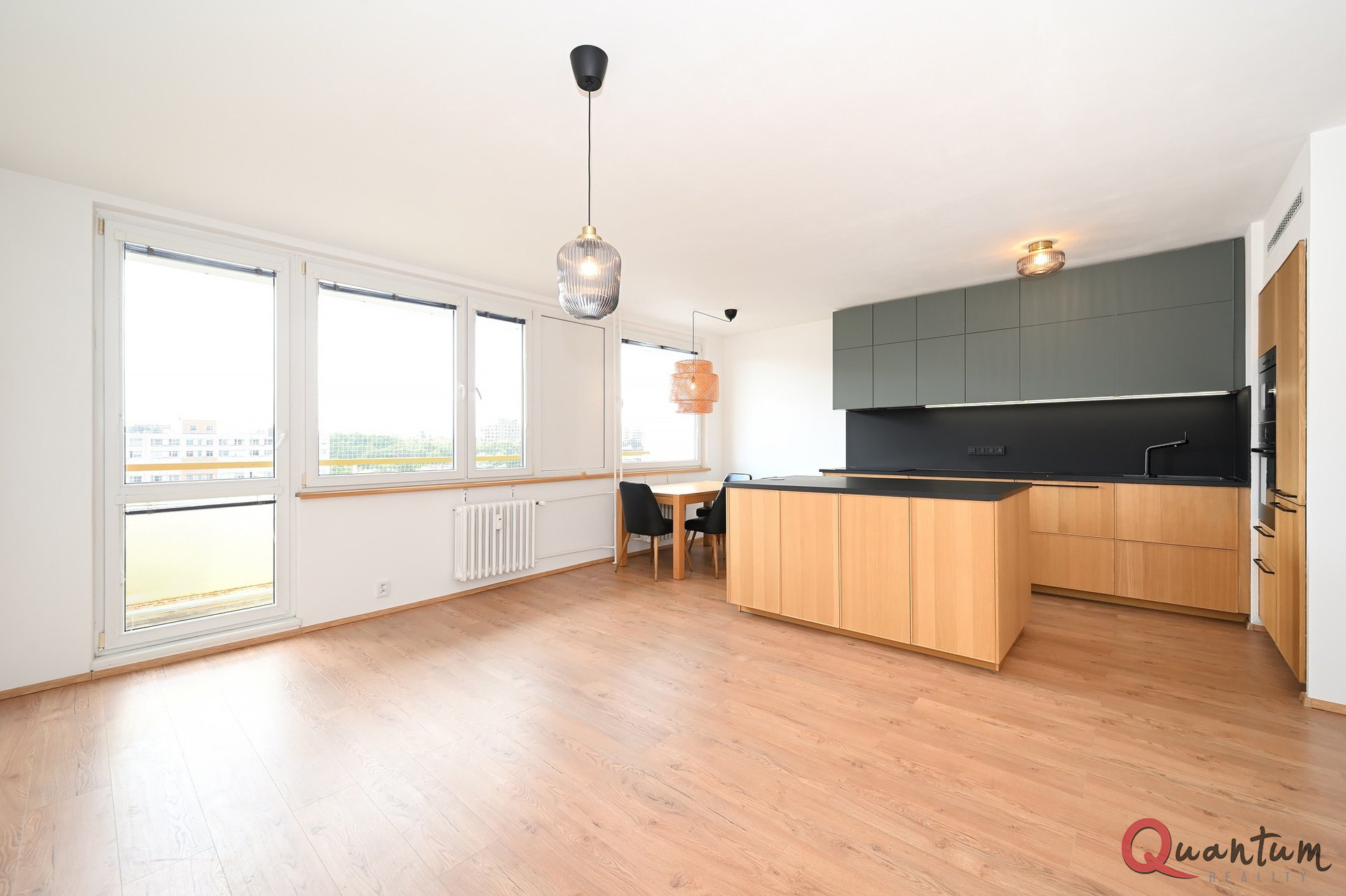 Exkluzivně: Pronájem bytu 3+kk, Květinková, Praha 3 – Žižkov