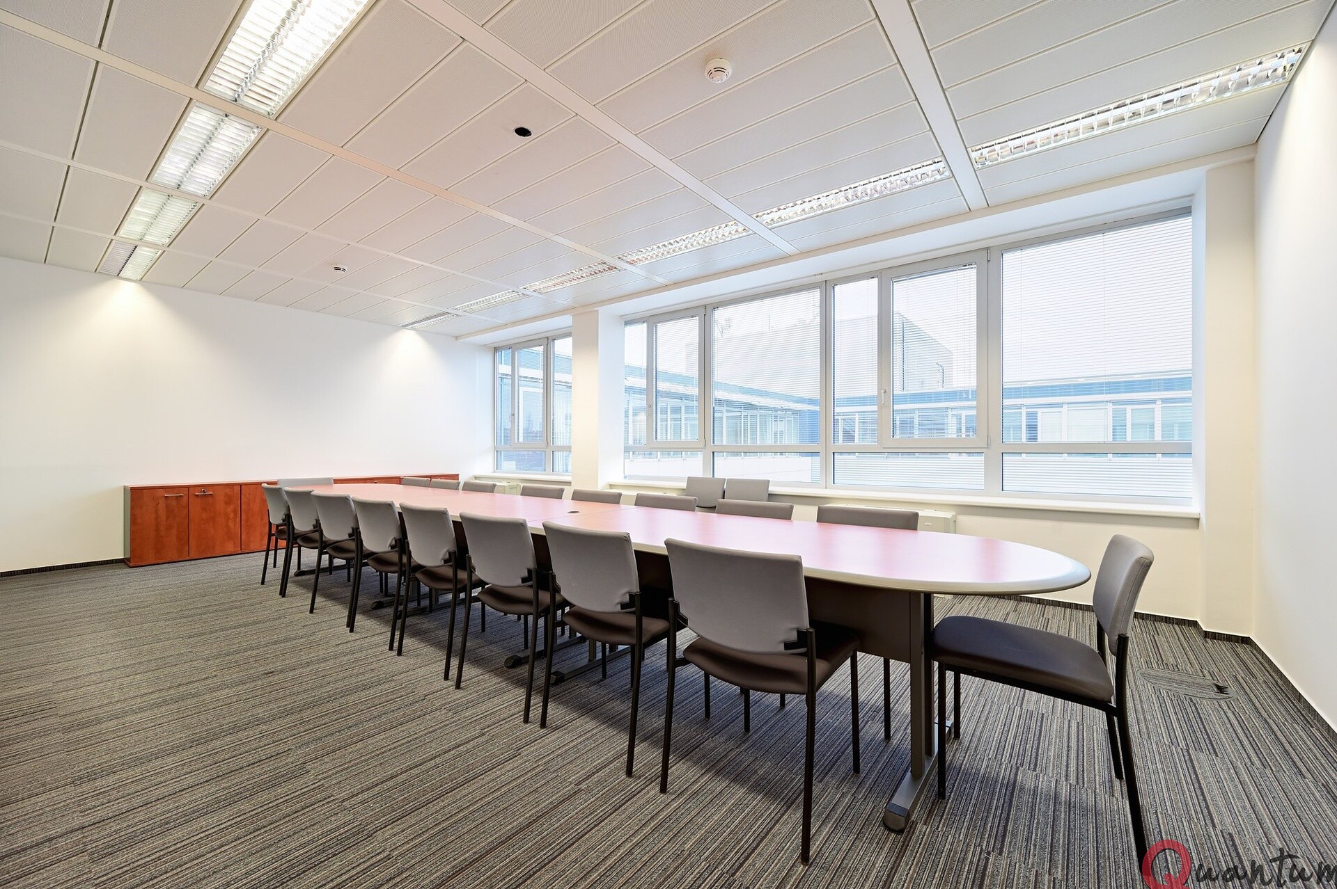 Moderní vybavené kanceláře k pronájmu – 503 m2, Hadovka Office Park, Praha 6, Evropská