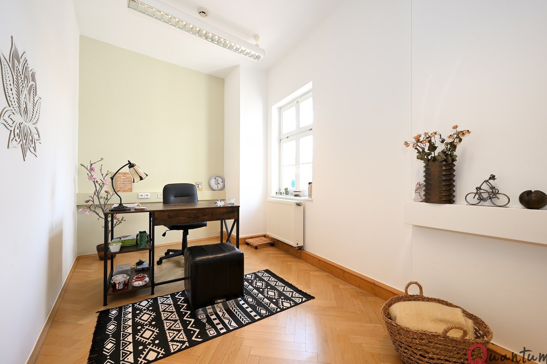 Pronájem reprezentativní kanceláře 28,4 m2, Loretánské náměstí, Praha 1 – Hradčany