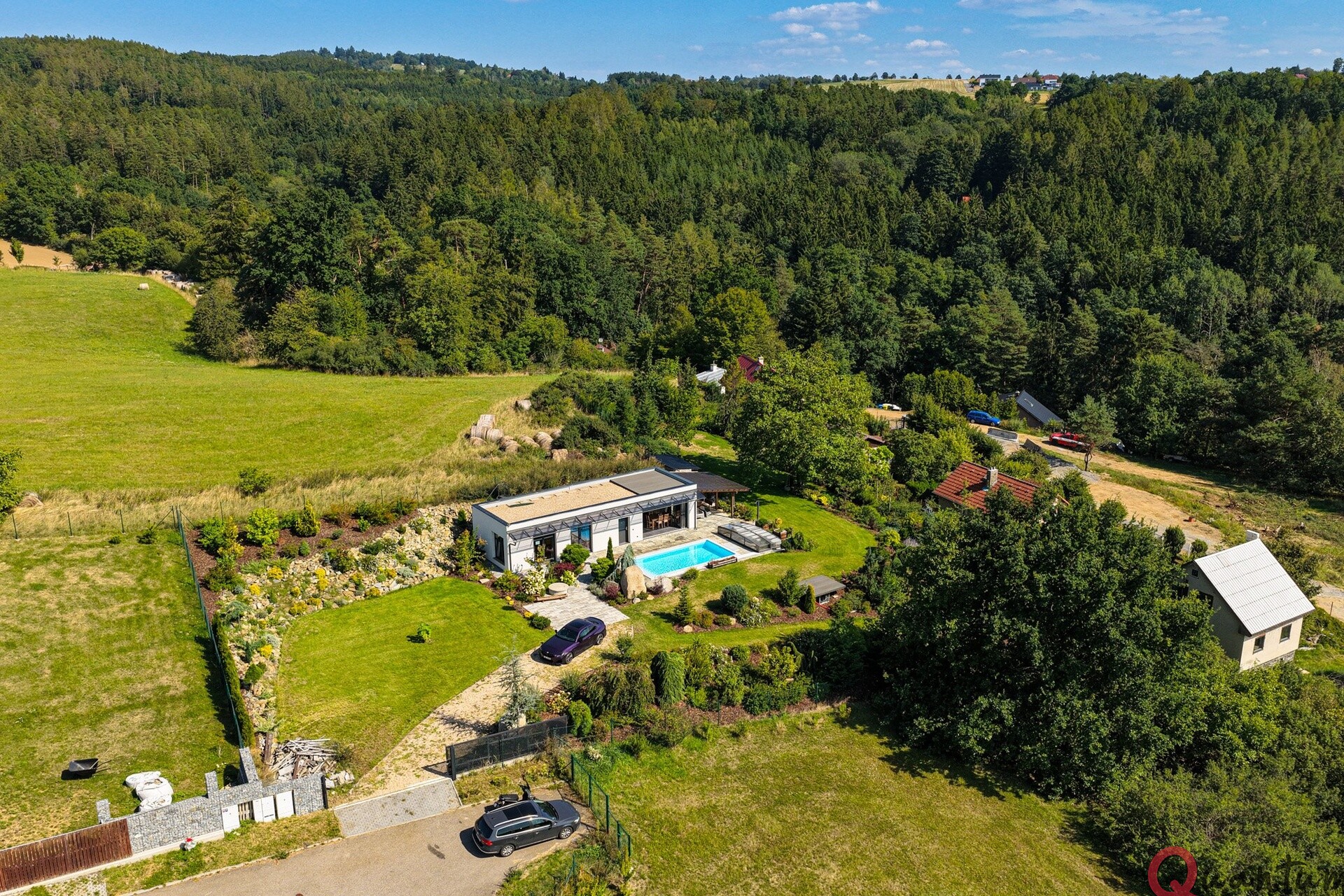 Prodej stavebního pozemku 2054 m², RD 2+kk, projekt a SP přístavby RD 5+kk, Hrusice