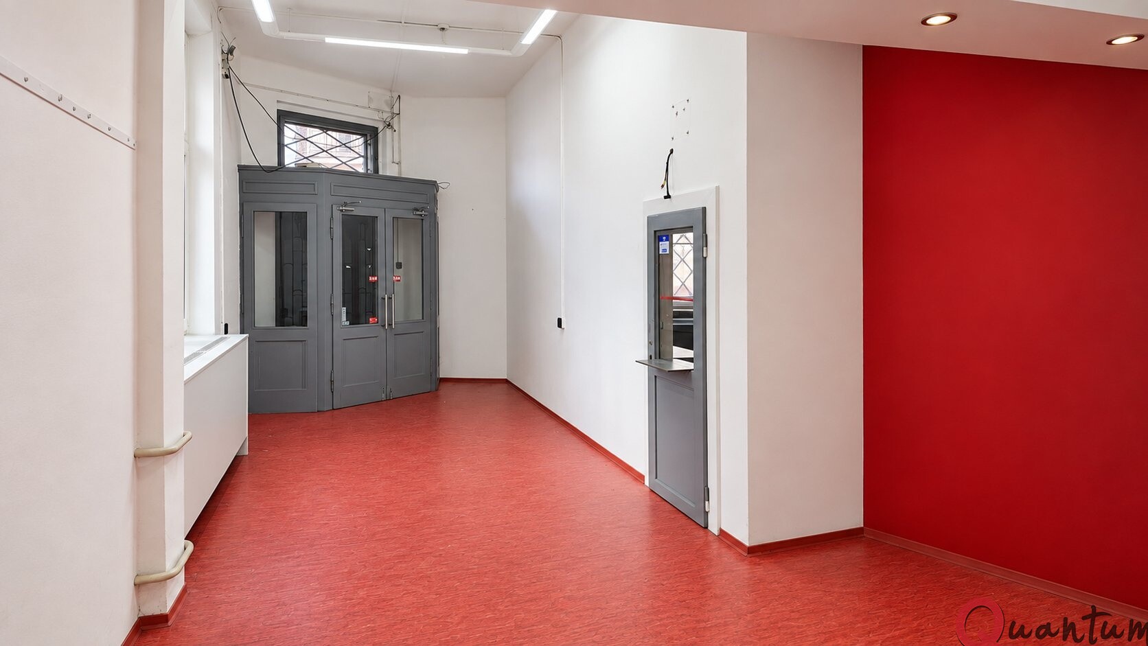 Variabilní prostor ke komerčnímu využití, který čeká na nový koncept | 150 m² v srdci R&hellip;