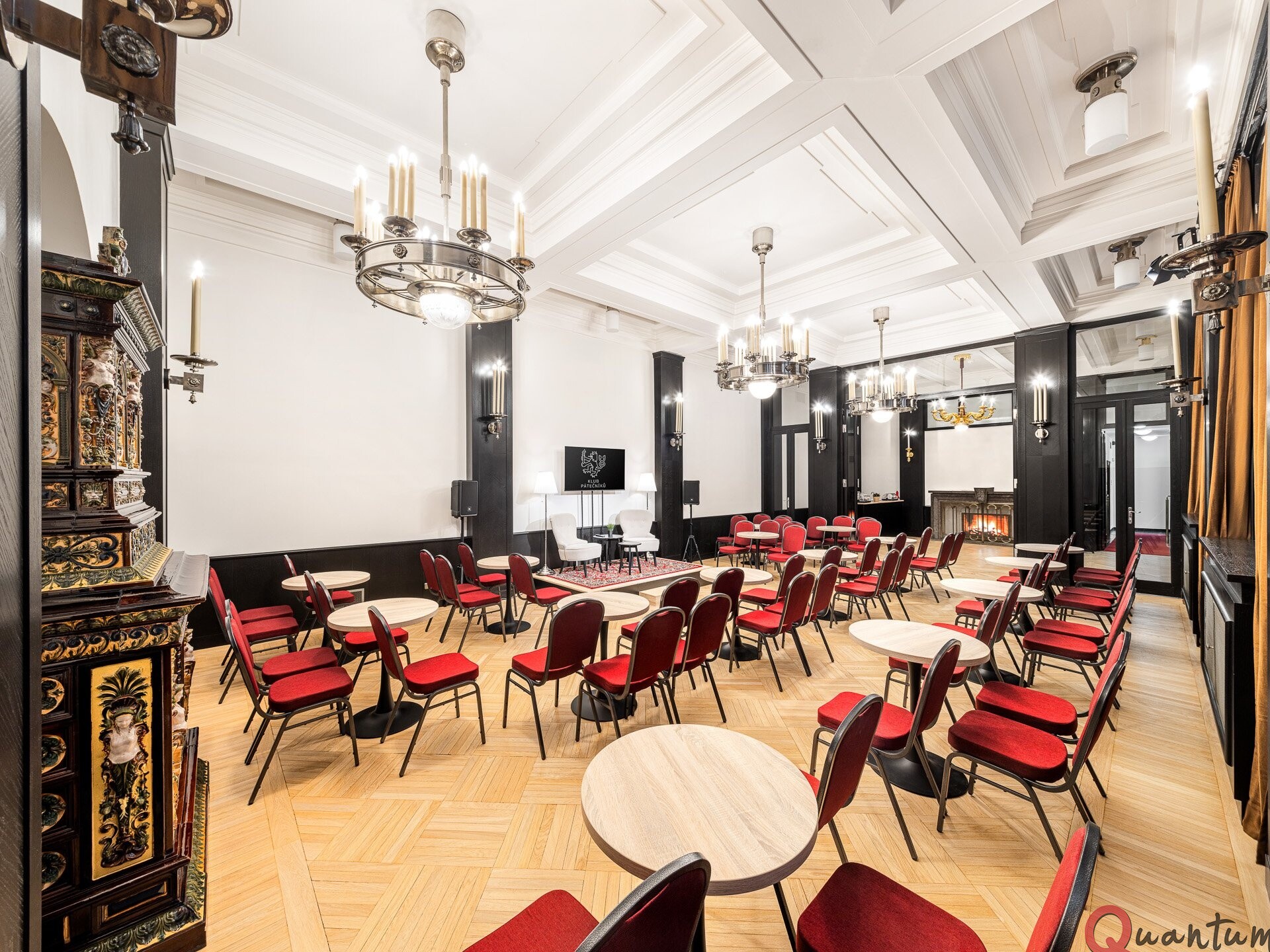 Pronájem reprezentativního víceúčelového sálu 145,6 m² v centru Prahy 1, ulice Spálená
